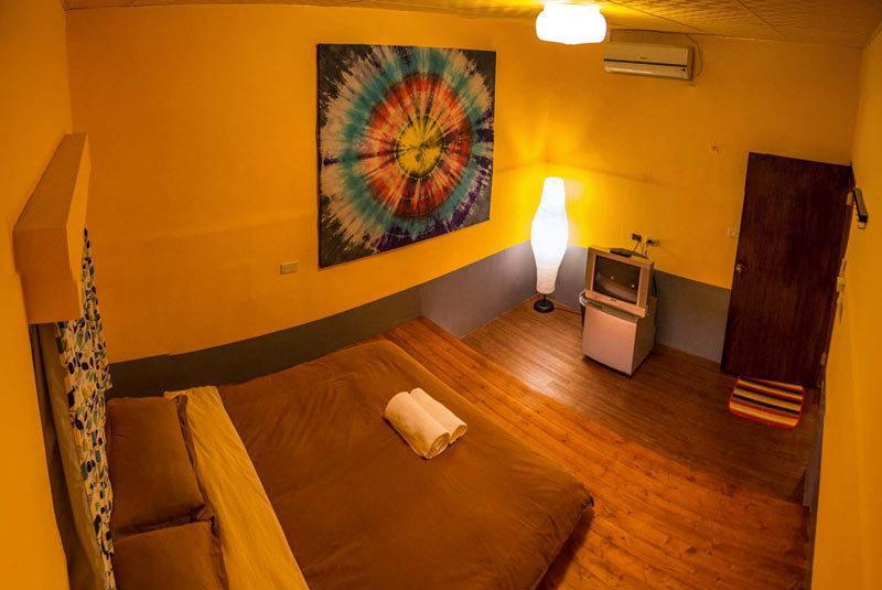 Hostel Rainbow Wave Hengchun Old Town Pokój zdjęcie