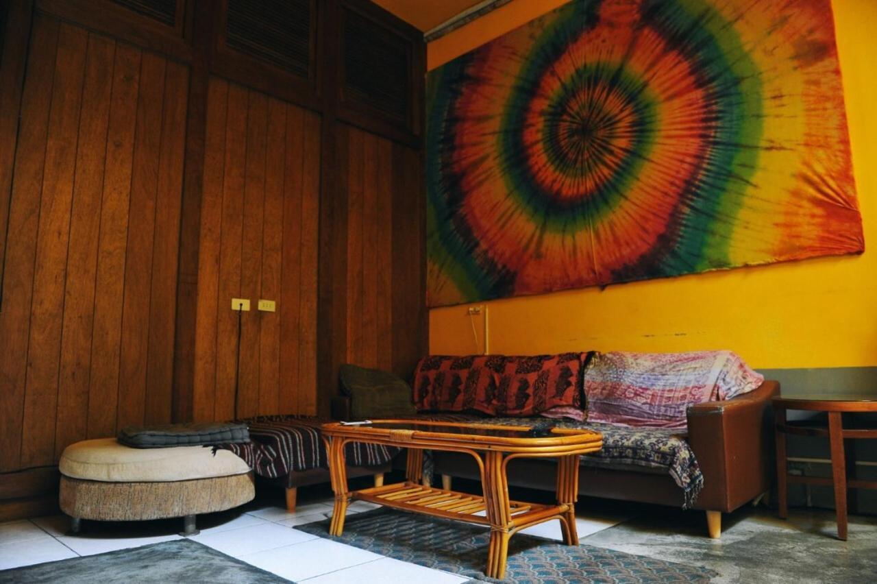 Hostel Rainbow Wave Hengchun Old Town Zewnętrze zdjęcie